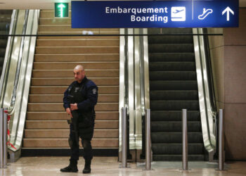 Ακυρώθηκαν 130 πτήσεις λόγω βλάβης στο σύστημα ελέγχου εναέριας κυκλοφορίας του αεροδρομίου Ορλί