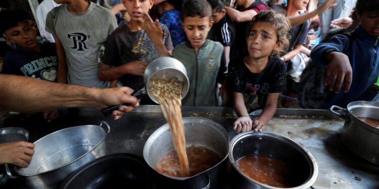 Η Ελλάδα υπέρ της ανεμπόδιστης ροής ανθρωπιστικής βοήθειας στη Γάζα