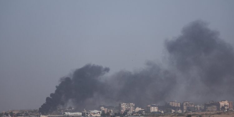 Εντολή Ισραήλ για εκκενώσεις – «Ζώνη επικίνδυνων συγκρούσεων» η περιοχή της Χαν Γιούνις