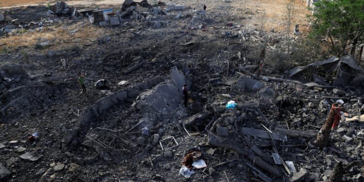 Στους 82 οι νεκροί από ισραηλινά πλήγματα, σύμφωνα με την υπηρεσία πολιτικής προστασίας