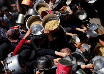 Η Χαμάς εκτελεί όσους λεηλατούν καθώς επιδεινώνεται η επισιτιστική κρίση υπό τον ισραηλινό αποκλεισμό