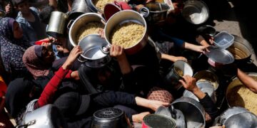 Η Χαμάς εκτελεί όσους λεηλατούν καθώς επιδεινώνεται η επισιτιστική κρίση υπό τον ισραηλινό αποκλεισμό