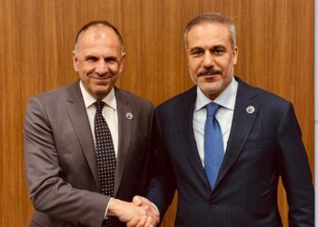 Συνάντηση Γεραπετρίτη – Φιντάν στην Αττάλεια της Τουρκίας