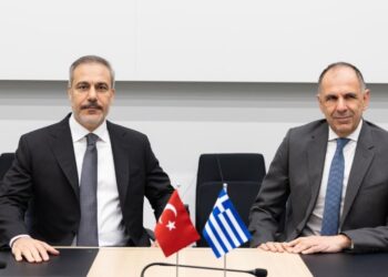 Ανεπίσημο δείπνο Γεραπετρίτη – Φιντάν στην Κωνσταντινούπολη