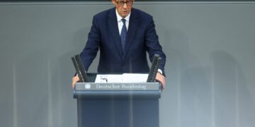 Κάλεσμα Μερτς για «δυτική ενότητα» για την Ουκρανία ενόψει των ειρηνευτικών συνομιλιών