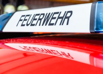 Γερμανία: Συντριβή μικρού αεροσκάφους σε κτίριο στη Βόρεια Ρηνανία – Βεστφαλία
