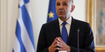 Απευθύνω μία έκκληση, ας παραμείνουμε ενωμένοι