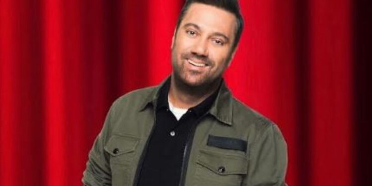 Μουσική παράσταση από τον Γιώργο Θεοφάνους στο Βεάκειο Θέατρο Πειραιά