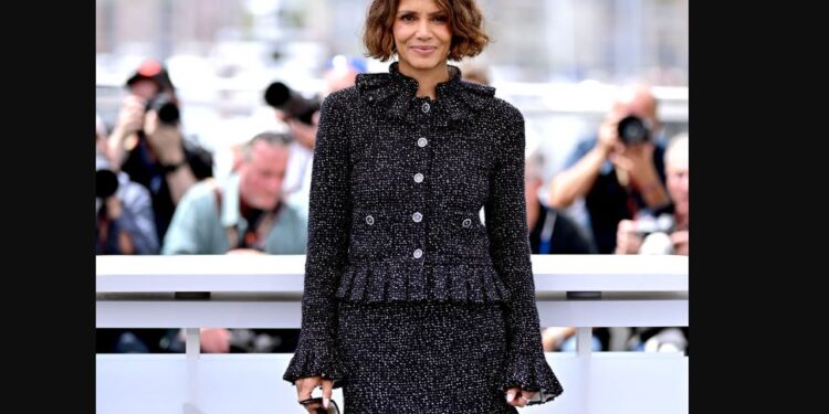 Χάλι Μπέρι: Το στιλιστικό απρόοπτο στο Φεστιβάλ των Καννών