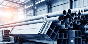 Αντίποινα στους εξωφρενικούς δασμούς Τραμπ σε χάλυβα, αλουμίνιο ετοιμάζει η Ε.Ε.