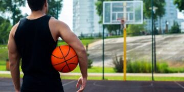 «Στα 50 μου έχασα σχεδόν 25 κιλά κόβοντας 3 τροφές»