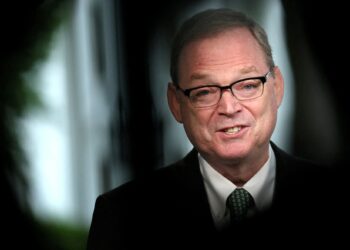 «Τρεις εμπορικές συμφωνίες έχουν σχεδόν ολοκληρωθεί», λέει ο σύμβουλος του Λευκού Οίκου