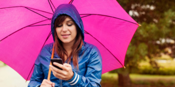 Οι άνθρωποι που κοιτούν πάντα τι καιρό θα κάνει πριν βγουν από το σπίτι, διαθέτουν 7 χαρακτηριστικά