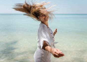 Τα 4 ζώδια που λαμβάνουν ένα ισχυρό μήνυμα από το σύμπαν