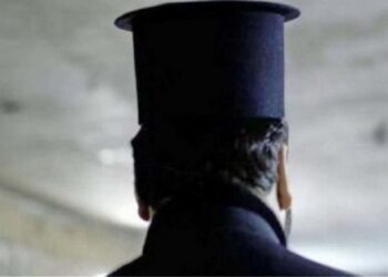 Κρητικός ιερέας πιάστηκε στα χέρια με υπάλληλο σεκιούριτι