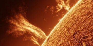 Καταγράφηκαν οι πιο λεπτομερείς εικόνες του ηλιακού στέμματος (βίντεο)