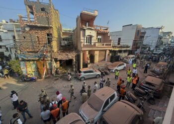 Ινδία- Πακιστάν: Μηνύματα αποκλιμάκωσης μετά τις επιθέσεις