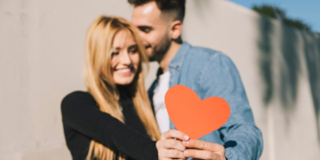 Τα 5 ζώδια που ευνοούνται στα ερωτικά τους έως τις 11 Μαΐου