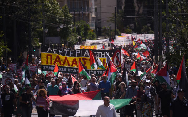 Αθήνα: Πορεία υπέρ της Παλαιστίνης για τα 77 χρόνια από τη Νάκμπα