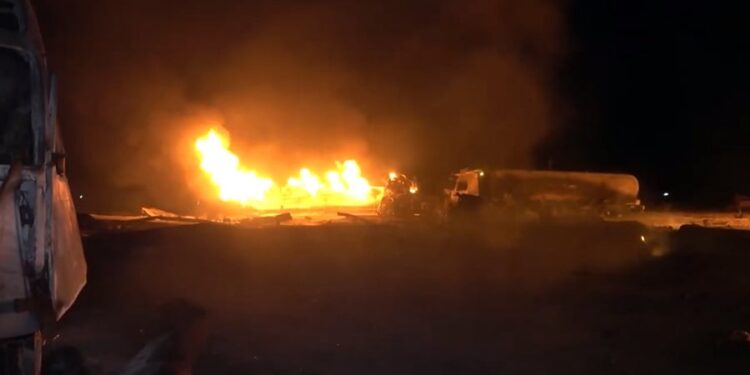 Ο IDF επιβεβαιώνει πως εξαπέλυσε αεροπορικές επιδρομές στη Χοντέιντα της Υεμένης