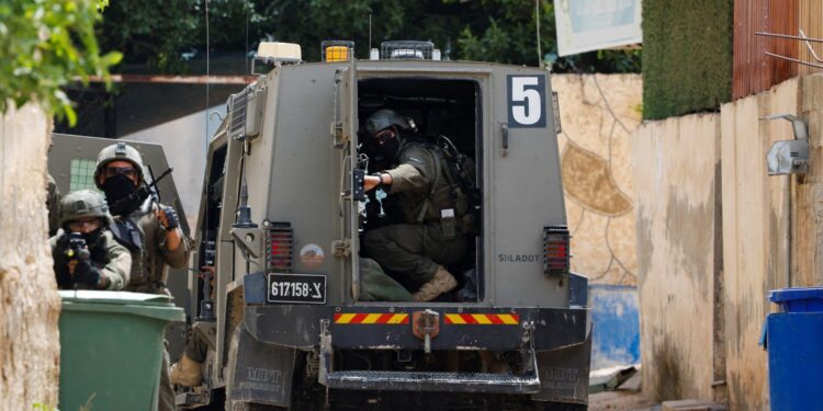 Ο στρατός θα χρησιμοποιήσει «όλα τα μέσα» για να βρει αυτούς που σκότωσαν Ισραηλινή έγκυο