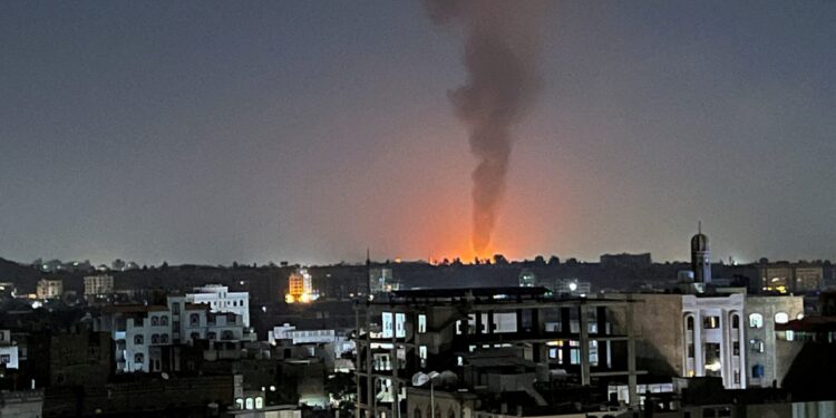 Μέση Ανατολή: Αναφορές για ισραηλινές αεροπορικές επιδρομές στην Υεμένη μετά τις επιθέσεις των Χούθι