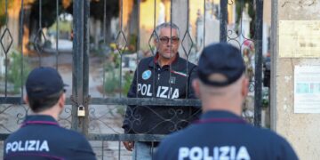 Κατάδικος έπεσε από το Ντουόμο