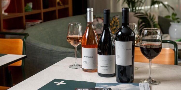 Το IT+ σερβίρει κρασί και διάθεση με το οινοποιείο Navitas