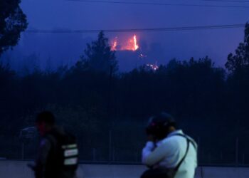Τουλάχιστον 23 τραυματίες από τις καταστροφικές πυρκαγιές κοντά στην Ιερουσαλήμ