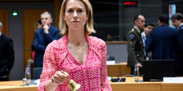 ΈΕ: Εγκρίθηκε το 17ο πακέτο κυρώσεων κατά της Μόσχας