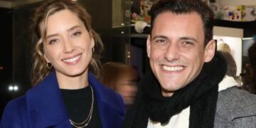 Γιολάντα Καλογεροπούλου – Σταύρος Σβήγκος: Ρομαντική αγκαλιά με φόντο… τον Θερμαϊκό