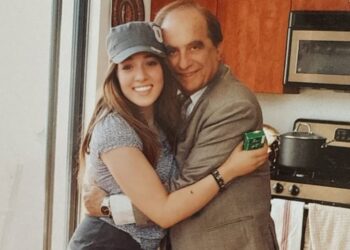 «Σε αγαπάμε τόσο πολύ πατέρα»