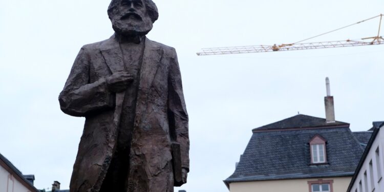 O Mαρξ ανάμεσά μας