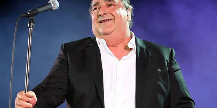 Βασίλης Καρράς: 5+1 πράγματα που δεν γνωρίζαμε