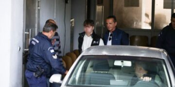 Προσωρινά κρατούμενος ο 17χρονος που σκότωσε 16χρονη στην Πολωνία – «Θέλει να δικαστεί στην Ελλάδα» λέει η δικηγόρος του