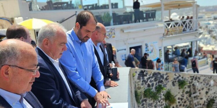 «Προχωράμε με βάση τα επιστημονικά δεδομένα, με στόχο την ασφάλεια πολιτών και επισκεπτών»