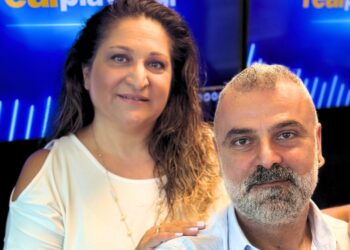 Το κεντρικό δελτίο του Realfm 97,8 με τον Βασίλη Τερζάκη και την Ελισάβετ Σαλαμάρα (27/5/2025)