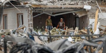 Τουλάχιστον τρεις νεκροί από ρωσικές αεροπορικές επιδρομές στο Κίεβο