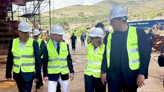Kikilias: With more than 5,800 ships, Greek-owned shipping consolidates its global leadership
