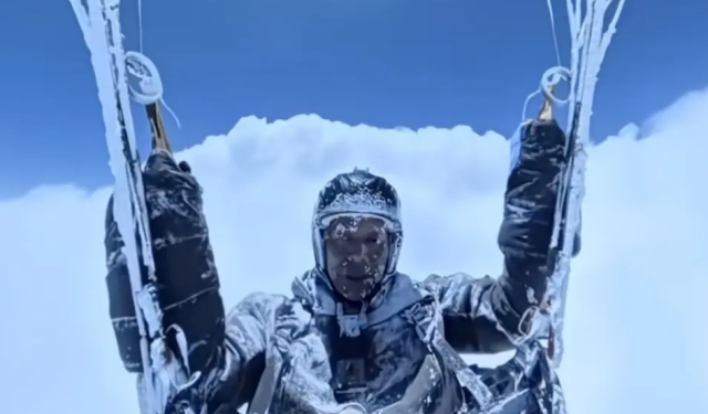 Incredible adventure for a paraglider: Wind dragged him and he nearly froze at 8,000 meters altitude – See the video