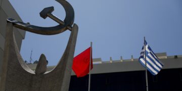 Η ηγεσία του ΠΑΣΟΚ εξελίσσεται σε πολιτικό ανέκδοτο – Αναμασά κυβερνητική προπαγάνδα