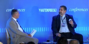 Το «μάθημα» που μπορεί να πάρει η Ελλάδα από τη Σιγκαπούρη