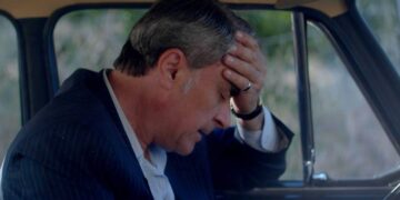 Ο Κυριάκος αναζητά απεγνωσμένα τη γυναίκα του