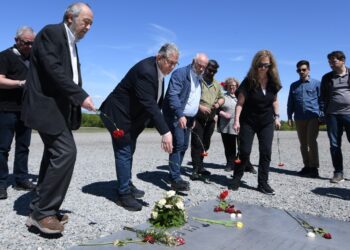 Κουτσούμπας: Επίσκεψη στο πρώην ναζιστικό κολαστήριο του Μπούχενβαλντ