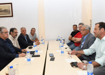 Κουτσούμπας από Σάμο: Πέντε χρόνια μετά τον καταστροφικό σεισμό, το νησί αιμορραγεί