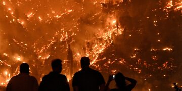 Μειώνονται μεν, αλλά αυξάνονται οι καμένες εκτάσεις
