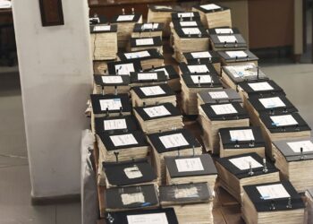 Κτηματολογικά Γραφεία: Αποκαλυπτικοί διάλογοι από τη δράση του κυκλώματος