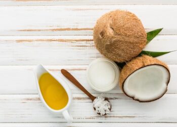 Τροφές που νομίζαμε πως κάνουν κακό στο δέρμα αλλά τελικά το ωφελούν