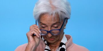 Πόσο επηρεάζει τα επιτόκια της ΕΚΤ η δασμολογική «στροφή» Τραμπ