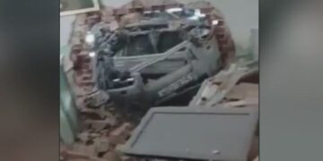 Λαγκαδάς: Αυτοκίνητο «εισέβαλε» στο σαλόνι ηλικιωμένης γυναίκας στην Άσσηρο